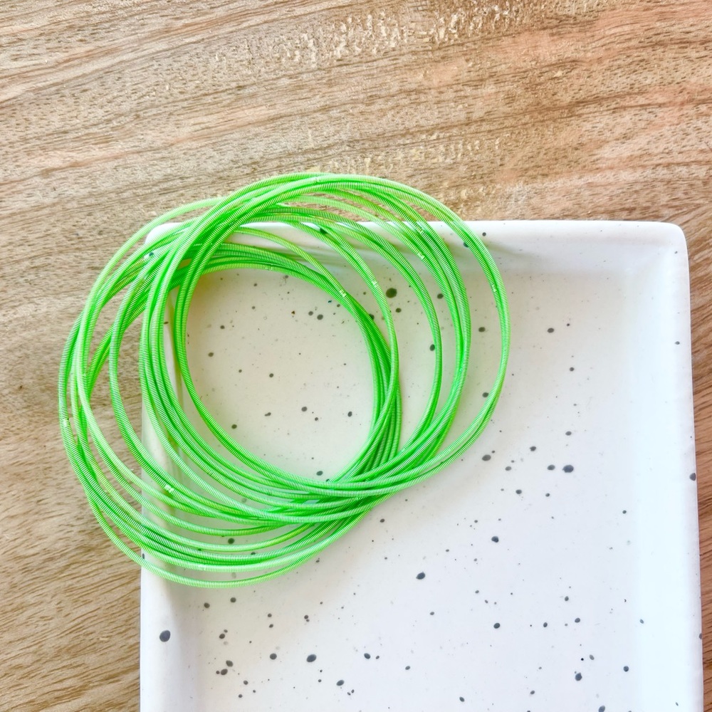 Guitar string stainless steel spring bracelets